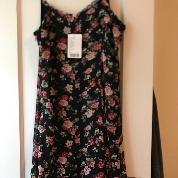 COPY - UO Lucca couture floral fit and flare - Picture 2 of 7